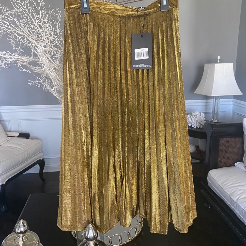 Women pleat skirt new gold Large
